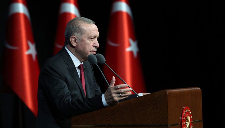 Ще сложим край на практиката да внасяме от чужди държави отбранителната техника, заяви турският президент
