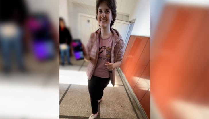 Реакции от нейно име има на коментари във Фейсбук, написани в групата „Да намерим Ивана“