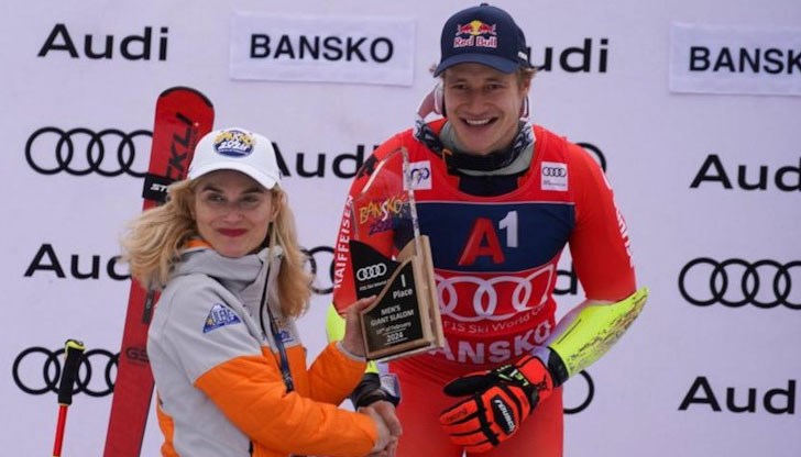 Министърът на туризма го награди за успеха