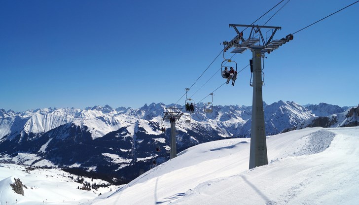 То е било извозено от спасителен хеликоптер То е било извозено от спасителен хеликоптер