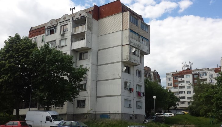 Основният брой апартаменти се намират в кварталите "Чародейка" и "Дружба"