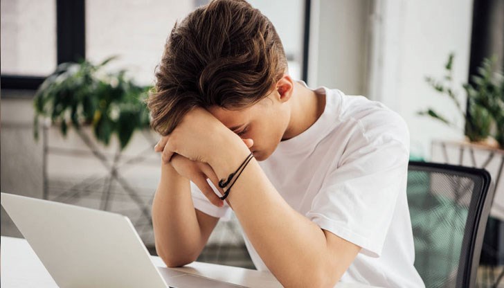 Мярката изисква да бъдат закрити акаунтите на всеки малолетни под тази възраст Мярката изисква да бъдат закрити акаунтите на всеки малолетни под тази възраст