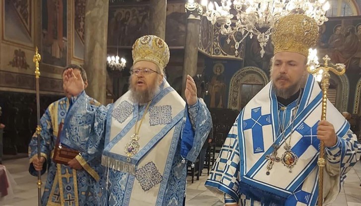 След отпуста слово за празника произнесе епископ Макарий След отпуста слово за празника произнесе епископ Макарий