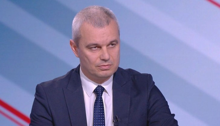 Това коментира лидерът на „Възраждане“ след като съветници от партията бяха изключени Това коментира лидерът на „Възраждане“ след като съветници от партията бяха изключени