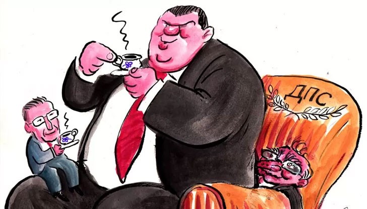 Няма да мине дълго, преди да се разбере на кого е партията – на Доган или на него