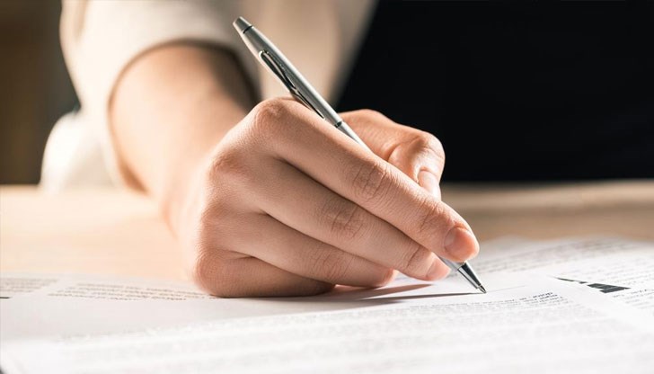 Експертни анализи във връзка с тезата за неравноправността на клаузата за индексацията на цените на мобилните услуги по действащи потребителски договори Експертни анализи във връзка с тезата за неравноправността на клаузата за индексацията на цените на мобилните услуги по действащи потребителски договори