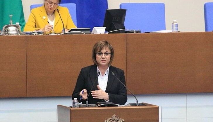 Крие огромна заплаха за развитието на децата ни - за техните способности да комуникират, да мислят, да правят изводи, предупреди лидерът на БСП