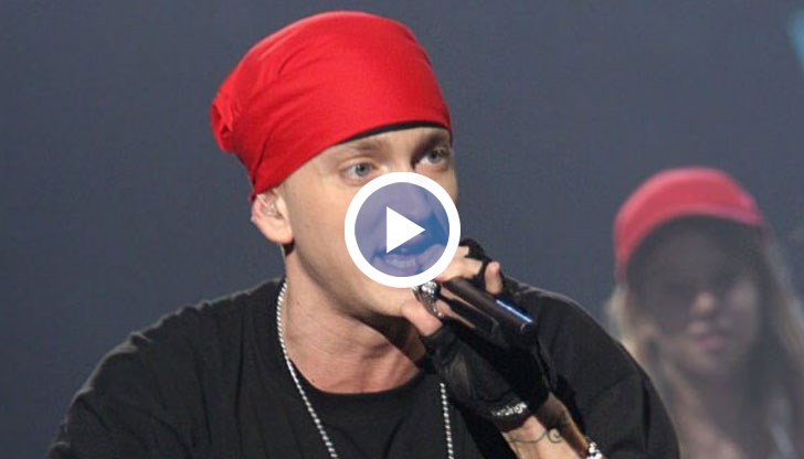 Обвинението е свързано с текстове на песните на сина ѝ