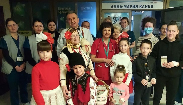 Бъдете здрави, щастливи и уверени!, пожелаха от русенската болница