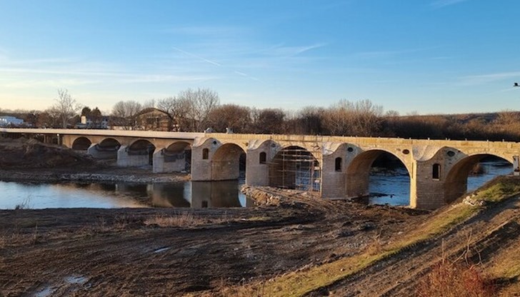 Мостът на Кольо Фичето край град Бяла, Русенско, вече е реставриран