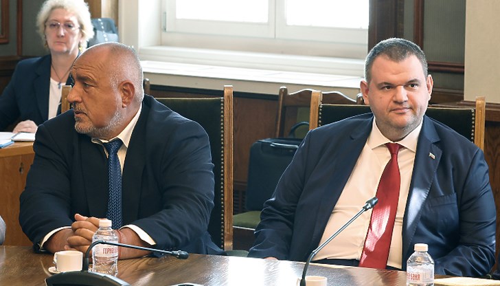 Мария Габриел е политикът, който се нарежда на второ място по-рейтинг Мария Габриел е политикът, който се нарежда на второ място по-рейтинг