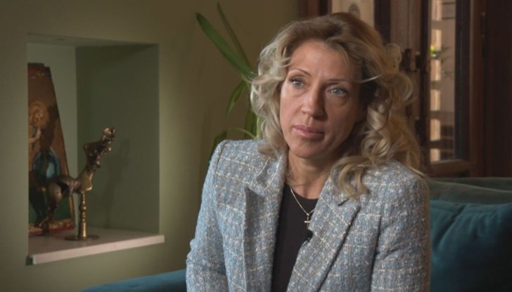 Тя е била принуждавана да си направи отвод по дело