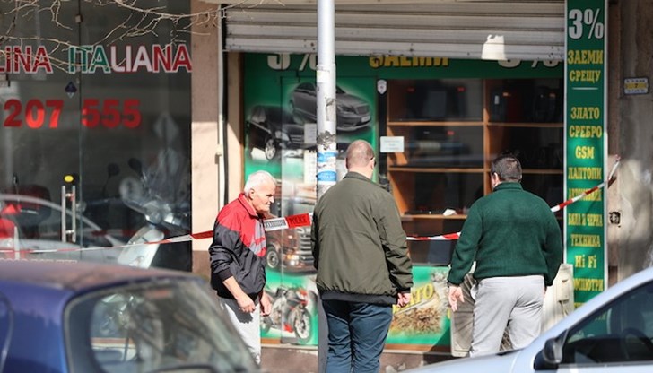 Задържан е касиерът на заложната къща