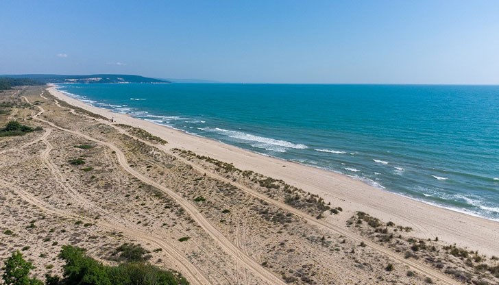 Държавата е изгубила собственост върху 3811 дка крайбрежна ивица, показва анализ на "Зелени закони"