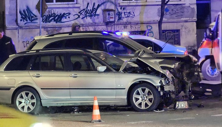 Трима пострадали са откарани в болница