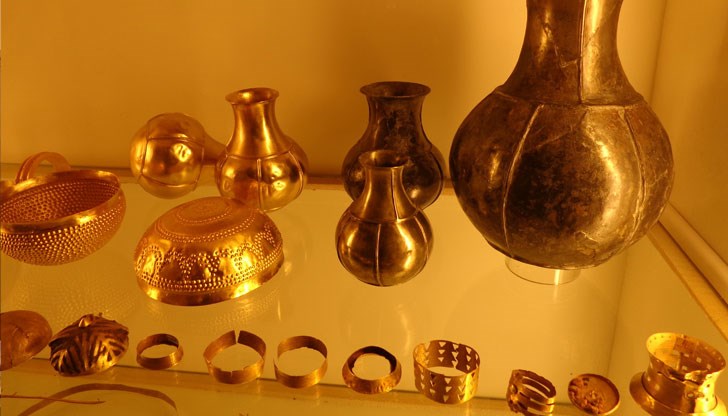 Съкровището от Вилена съдържа 66 предимно златни предмета