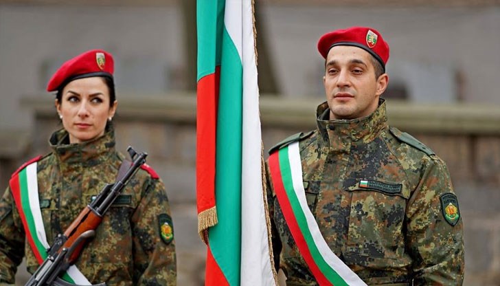 Приемът на документите на кандидатите за срочна военна служба е до края на април