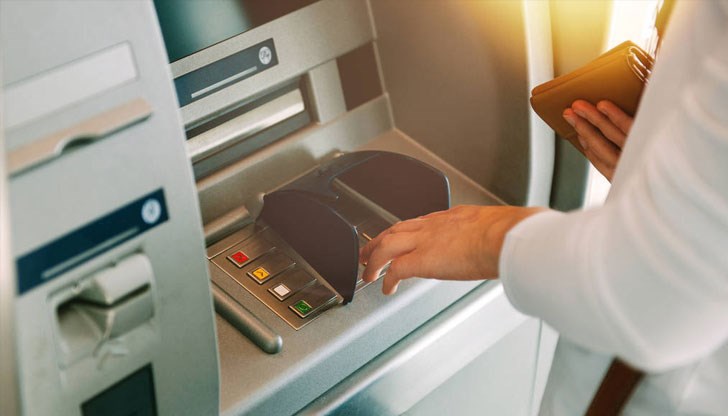 Осъдената е изтеглила 2550 лева Осъдената е изтеглила 2550 лева