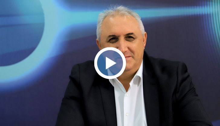 Не парите са основния проблем. Прекъснат е диалогът между земеделци, министерство и парламент. Аз се чудя как толкова издържаха – земеделците са пред фалит, заяви той