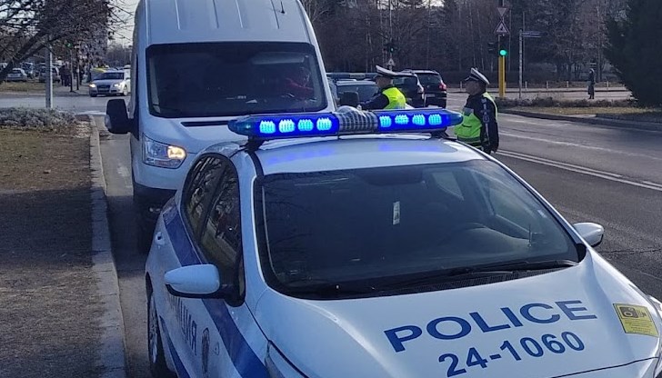 Мъжът седнал зад волана на товарен автомобил след употреба на наркотици Мъжът седнал зад волана на товарен автомобил след употреба на наркотици