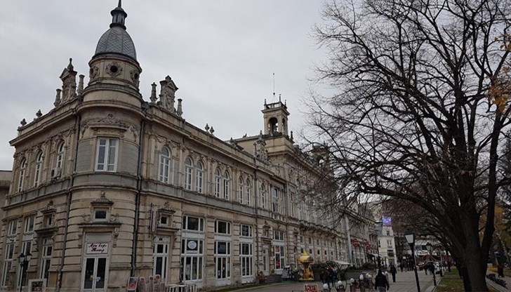 Ще бъде изградена и нова отводнителна инсталация в мазето Ще бъде изградена и нова отводнителна инсталация в мазето