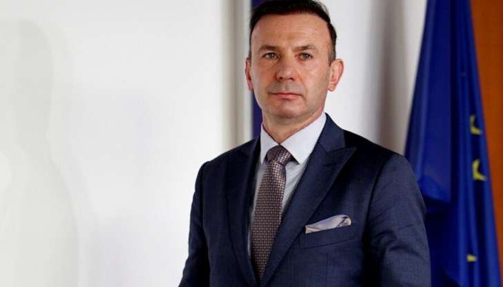 Проверява се и участието на адвоката на Божанов – Велимир Атанасов в схемата, каза пред журналисти главният секретар на МВР