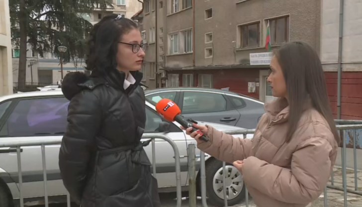 Според Вероника Кирилова именно лошото отношение е вероятната причина за изчезването на тийнейджърката