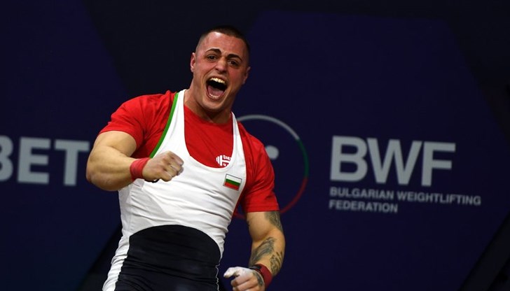 Българската звезда на световните щанги Карлос Насар стана безапелационно №1 на европейското първенство по вдигане на тежести в София