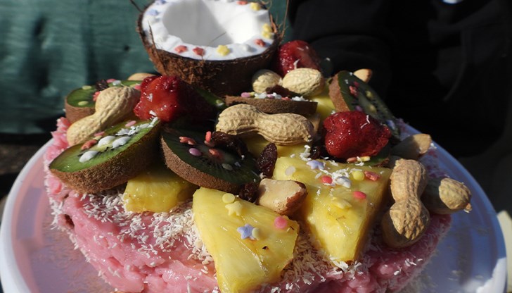 Тя е обитателка на Зоологическата градина в София