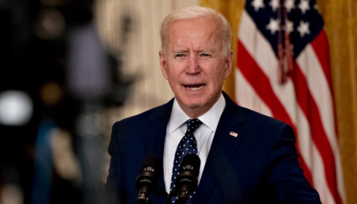 По-рано тази седмица Байдън обърка и френския президент Еманюел Макрон с покойния Франсоа Митеран По-рано тази седмица Байдън обърка и френския президент Еманюел Макрон с покойния Франсоа Митеран