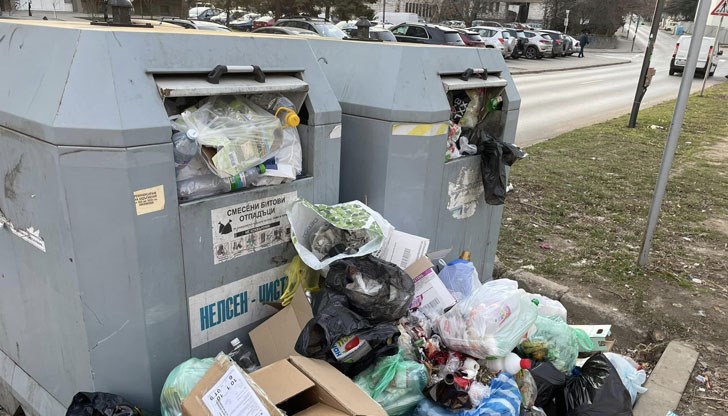 Отпадъците около контейнерите за битови отпадъци ще бъдат извозвани с МПС-та за едрогабаритни отпадъци