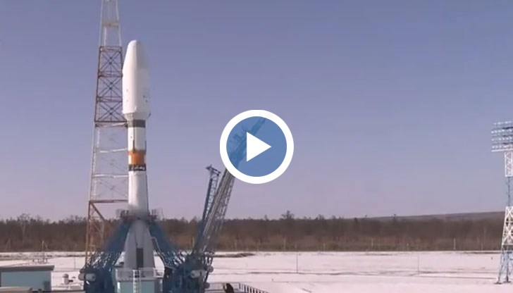 Изкуственият спътник, изстрелян с руска ракета „Союз“ от космодрума „Восточний“ в Амурска област, тежи 134 килограма и е оборудван с три камери