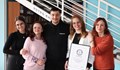 Теодор Цветков подари третия си рекорд на Гинес на Библиотечко