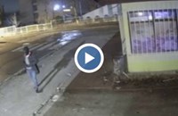 Маскиран мъж обра за секунди заведение във Варна
