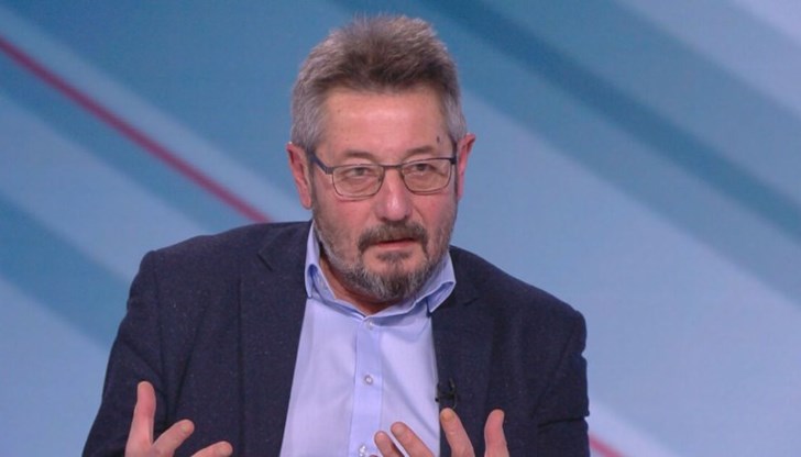 Възрастните жени спасиха православието в България, подчерта философът Възрастните жени спасиха православието в България, подчерта философът