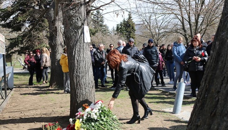 На 7 март до детски кът в парка беше намерено тялото на мъж На 7 март до детски кът в парка беше намерено тялото на мъж