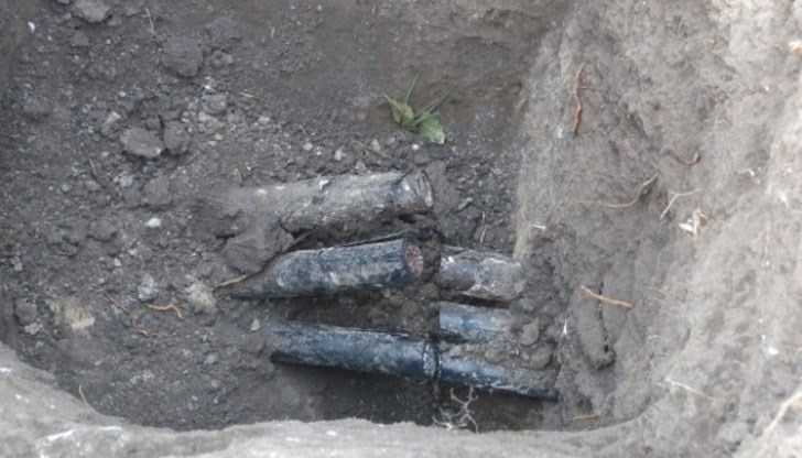 Те са изкопани на улица "Райна Княгиня" Те са изкопани на улица "Райна Княгиня"