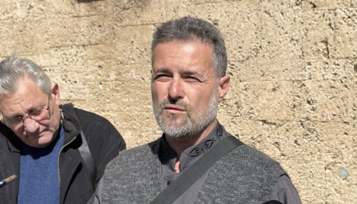 Стачката е против хората, който управляват църквата и държавата