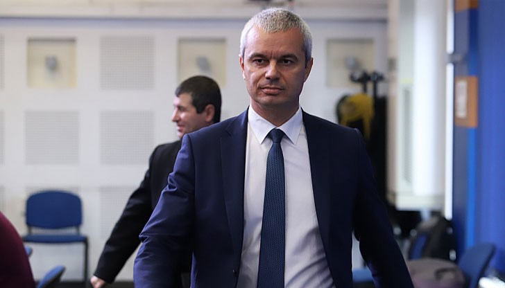 Декларацията на ПП-ДБ касае случай, при който Даниел Лорер е бил вербално засегнат от симпатизанти на "Възраждане"