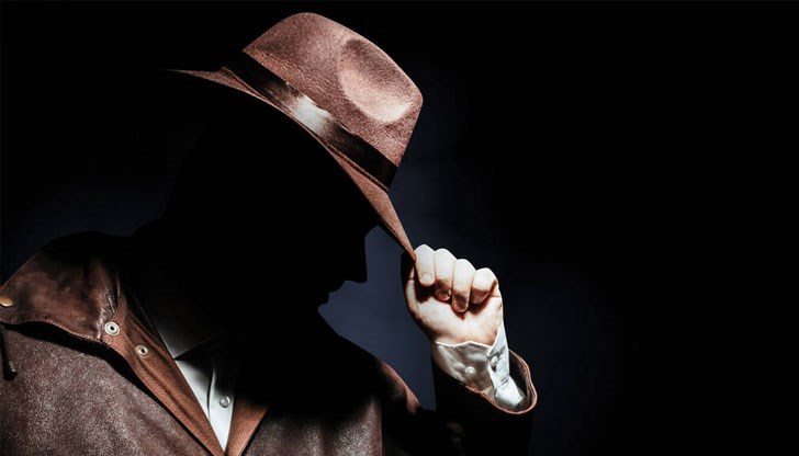 Арестуваха бивш служител на службата за борба с тероризма, следял Христо Грозев