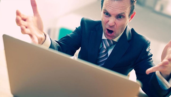 Потърпевшият видял в Интернет реклама за печеливши инвестиции в Български енергиен холдинг и решил да инвестира