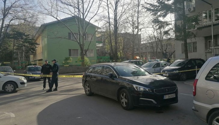 Открит е човешки труп