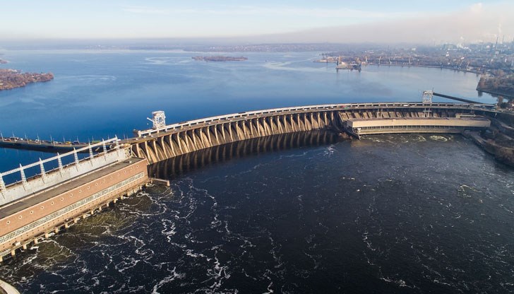 Държавната хидроенергийна компания добави, че няма опасност от скъсване на язовирната стена Държавната хидроенергийна компания добави, че няма опасност от скъсване на язовирната стена