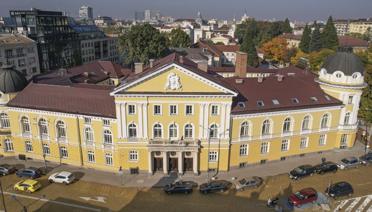 Правителството в оставка одобри 49 милиона лева за увеличение на възнагражденията на учените Правителството в оставка одобри 49 милиона лева за увеличение на възнагражденията на учените