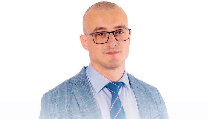 От партията свалиха доверието си от Павлин Стефанов, тъй като не толерира "противозаконни деяния и поведение в разрез с добрите нрави" От партията свалиха доверието си от Павлин Стефанов, тъй като не толерира "противозаконни деяния и поведение в разрез с добрите нрави"