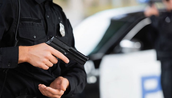Полицайка беше простреляна при инцидент в северния германски град