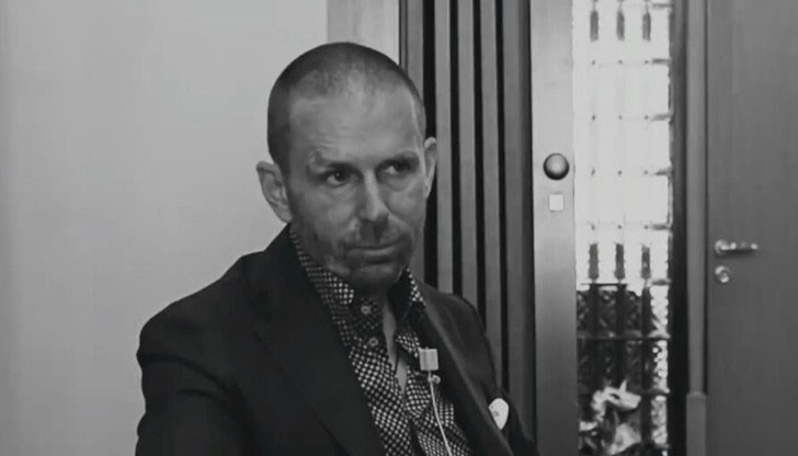 Двете заявиха в съда, че той не е нито измамник, нито се е занимавал с незаконна дейност