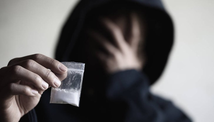 Полицаите са го заловили 32-годишния мъж пред блок на улица "Димчо Дебелянов"