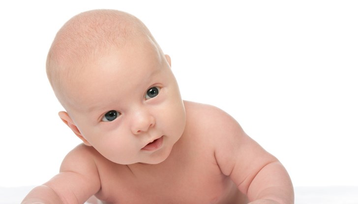 Ако семейството има 3 деца, компанията им дава 250 000 долара или им строи дом Ако семейството има 3 деца, компанията им дава 250 000 долара или им строи дом