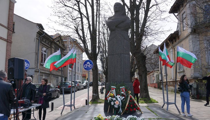 Церемонията ще се състои пред паметника на русенската революционерка